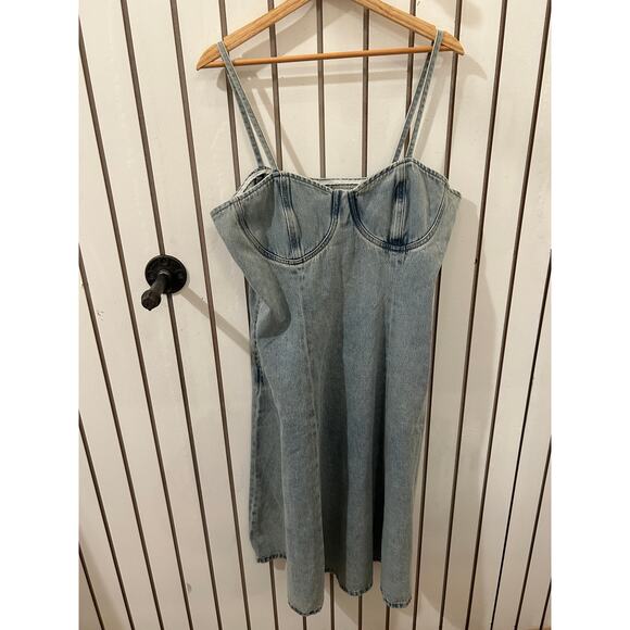 Urban Revivo Size XXXL Runs Small - Picture 1 of 5